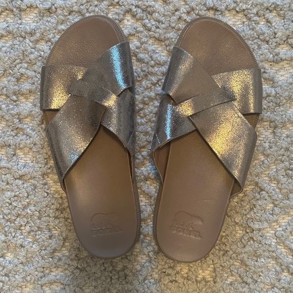 Sorel Roaming Criss Cross Metallic Slides - Picture 1 of 4